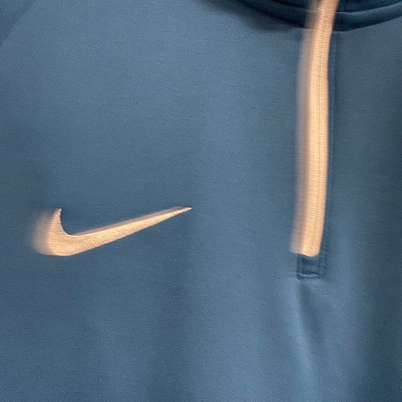 Men’s Nike Dri Fit Pullover - Picture 2 of 6